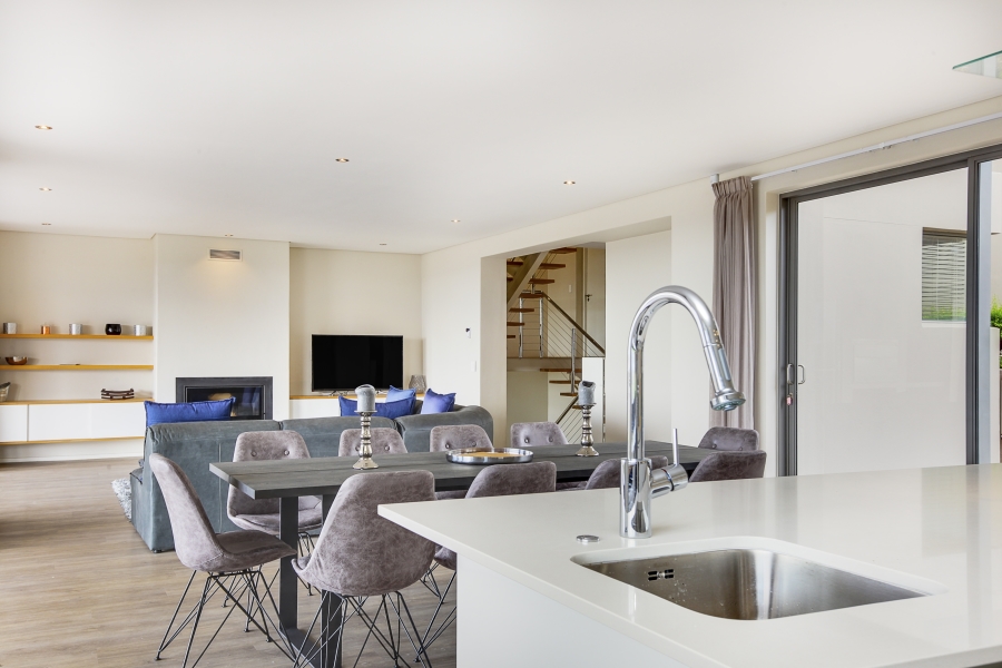 To Let 3 Bedroom Property for Rent in Tokai Western Cape